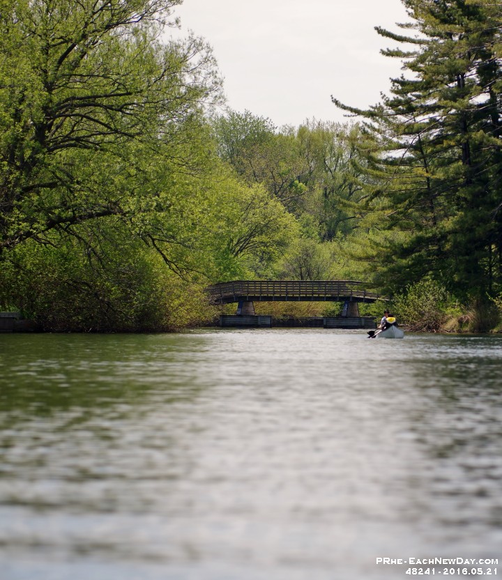 48241RoCrLe - Anniversary Weekend Kayak Adventure - Kayaking from Cherry Beach through the Toronto Islands